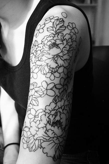 new tattoo outline bw by thisistami on Flickr 5 Ways to Tell a Woman Loves